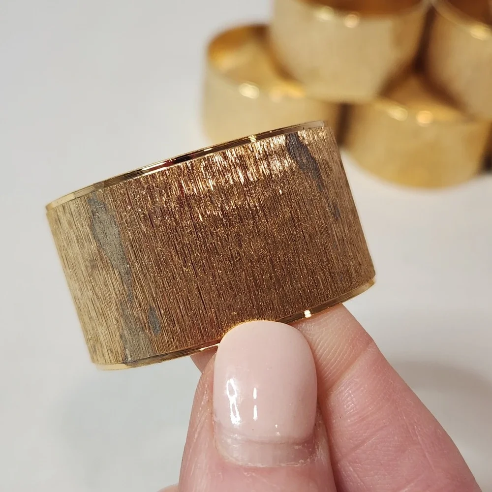 Vintage‎ Gold Tone Brushed Texture Napkin Rings Set of 8 MCM Made in Hong Kong
